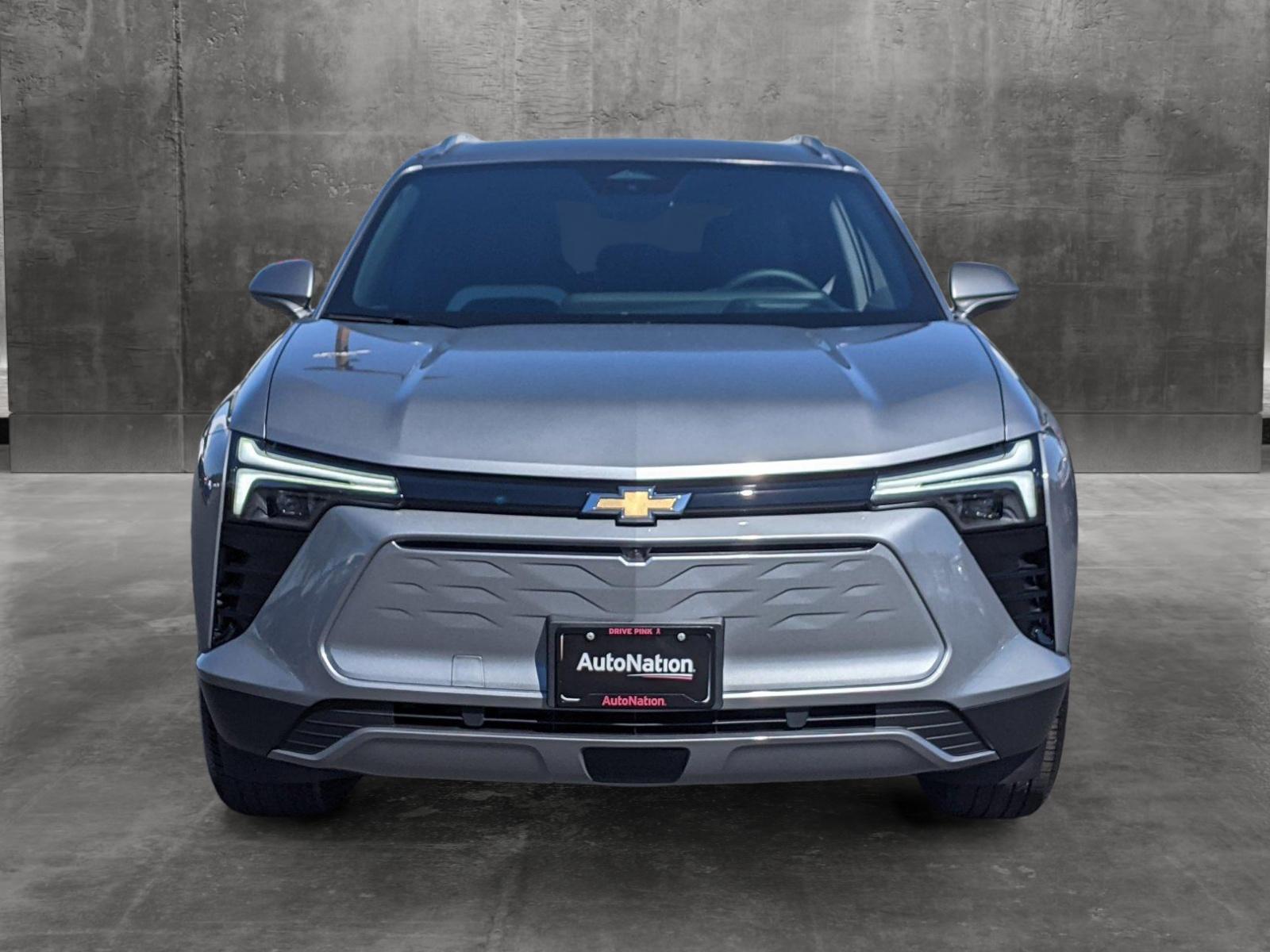 2024 Chevrolet Blazer EV Vehicle Photo in VALENCIA, CA 91355-1705