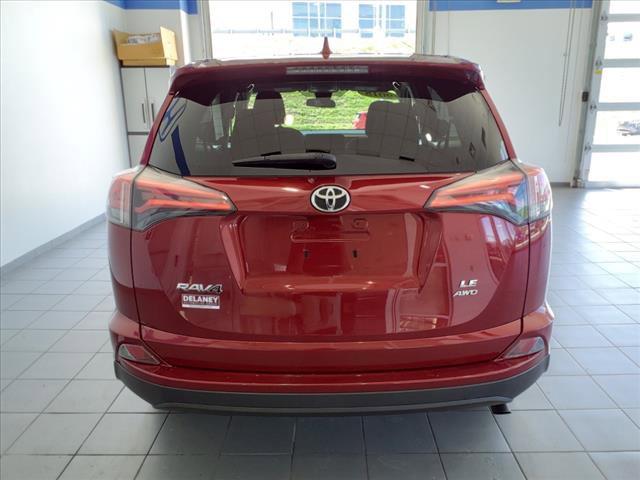 2018 Toyota RAV4 Vehicle Photo in INDIANA, PA 15701-1897