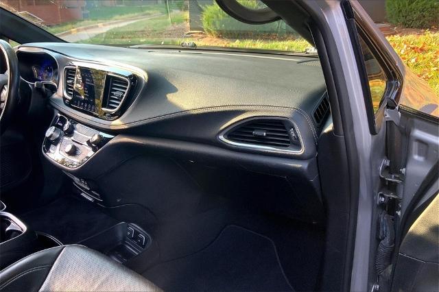 2019 Chrysler Pacifica Vehicle Photo in Kansas City, MO 64114