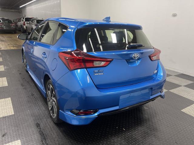 Used 2018 Toyota Corolla iM Base with VIN JTNKARJE2JJ564843 for sale in Seymour, IN