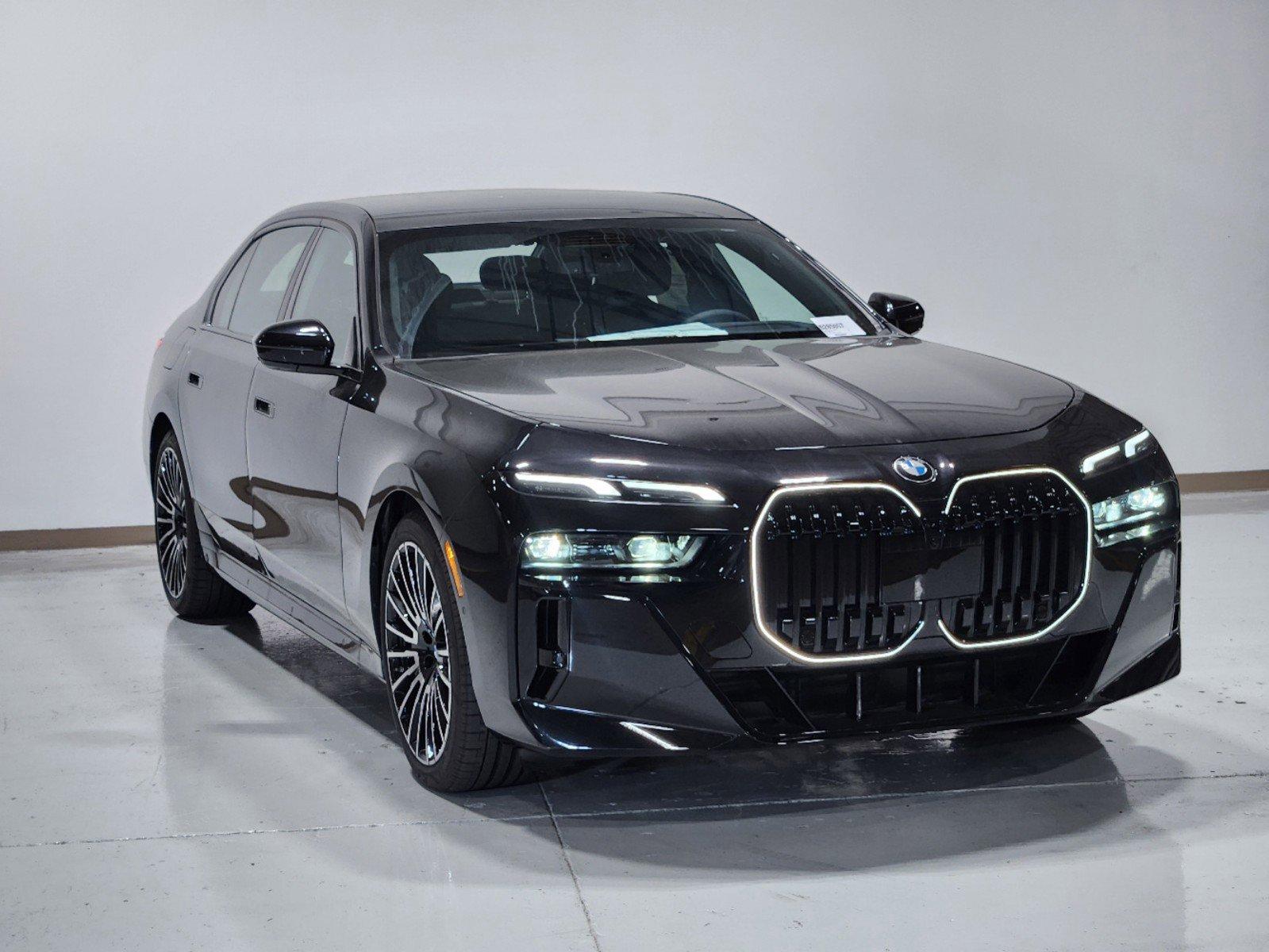 2024 BMW 740i Vehicle Photo in GRAPEVINE, TX 76051