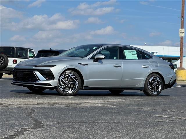 2025 Hyundai SONATA Vehicle Photo in O'Fallon, IL 62269