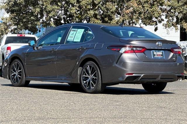 2021 Toyota Camry Vehicle Photo in ELK GROVE, CA 95757-8703