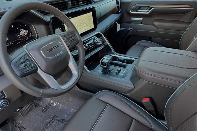 2025 GMC Sierra 1500 Vehicle Photo in ELK GROVE, CA 95757-8703