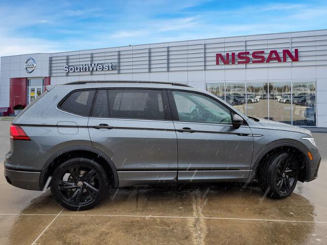 2023 Volkswagen Tiguan Vehicle Photo in Weatherford, TX 76087