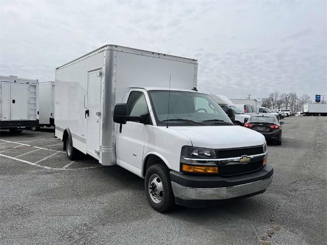 2023 Chevrolet Express Commercial Cutaway Vehicle Photo in ALCOA, TN 37701-3235