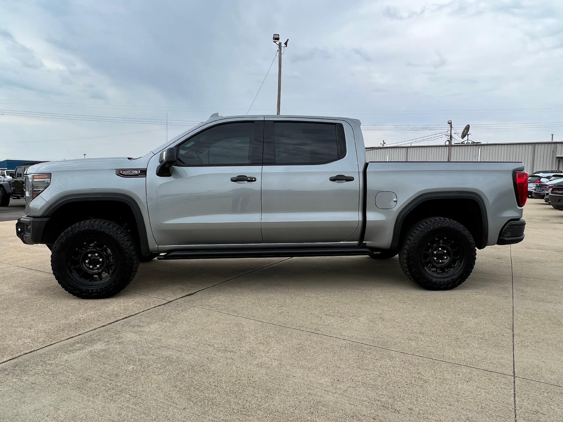 Used 2023 GMC Sierra 1500 AT4X with VIN 3GTUUFELXPG202412 for sale in Salem, IL