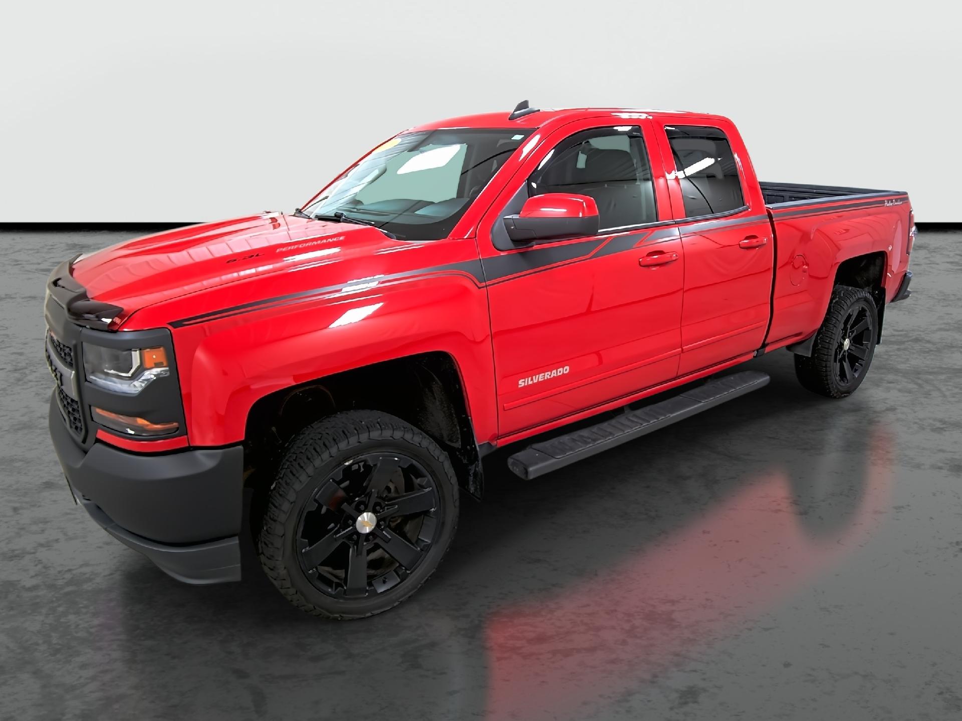 2018 Chevrolet Silverado 1500 Vehicle Photo in HANNIBAL, MO 63401-5401