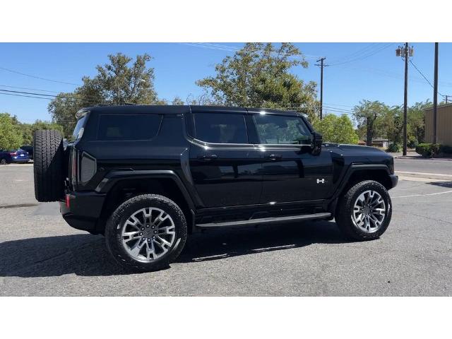 2025 GMC HUMMER EV SUV Vehicle Photo in TURLOCK, CA 95380-4918