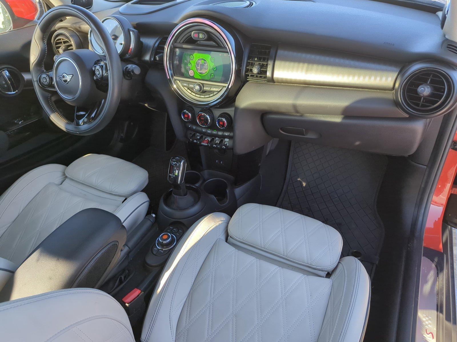 2020 MINI Cooper S Hardtop Vehicle Photo in Ft. Myers, FL 33907