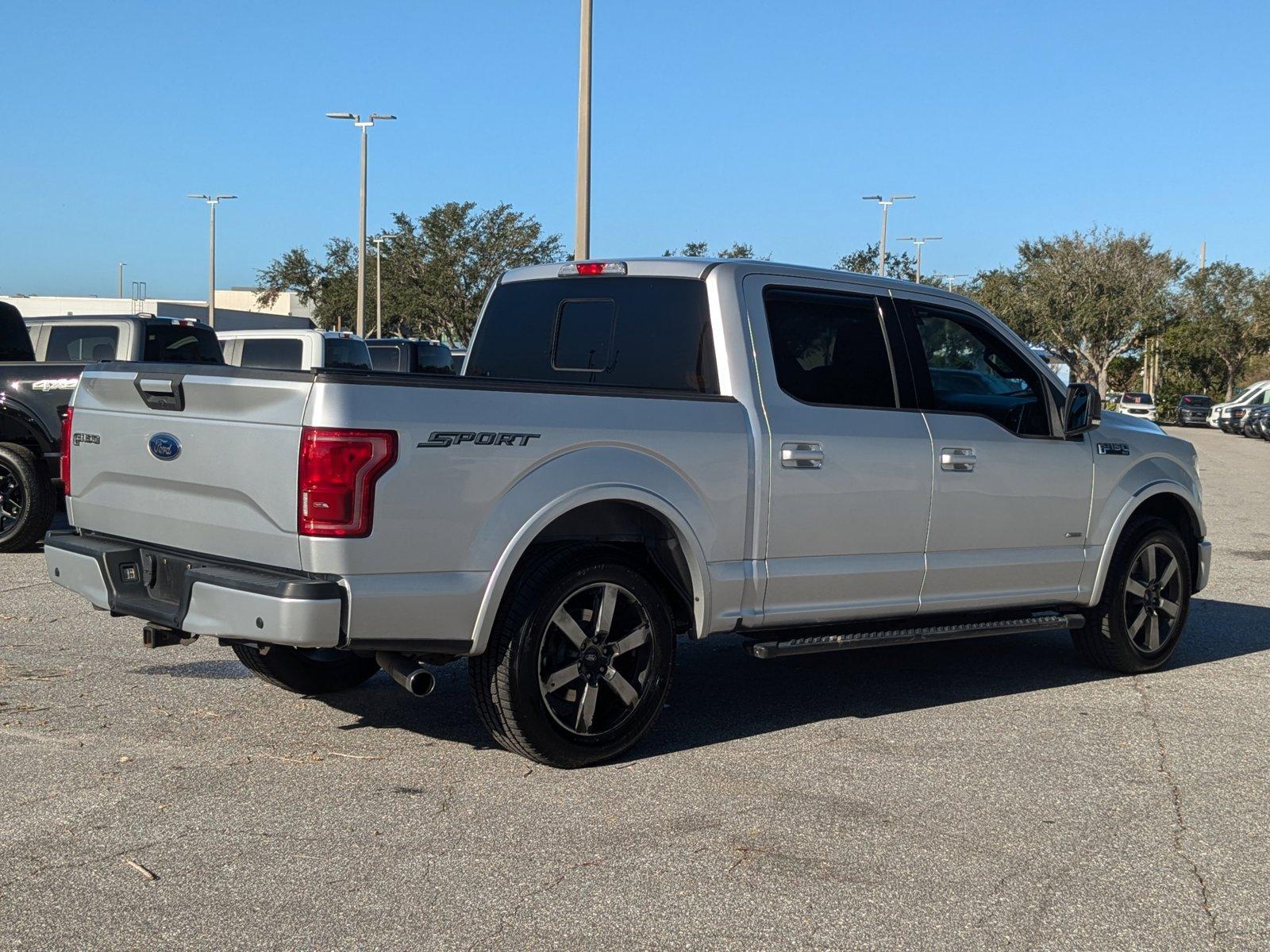 2017 Ford F-150 Vehicle Photo in St. Petersburg, FL 33713