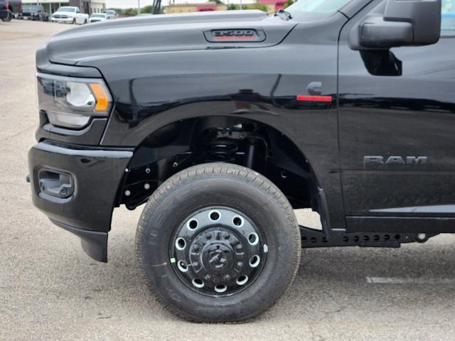 2024 Ram 3500 Vehicle Photo in Ennis, TX 75119-5114