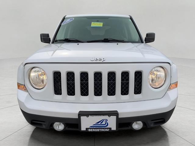 2015 Jeep Patriot Vehicle Photo in Green Bay, WI 54304