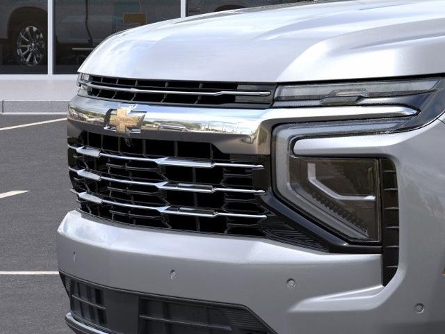 2025 Chevrolet Suburban Vehicle Photo in GREENACRES, FL 33463-3207