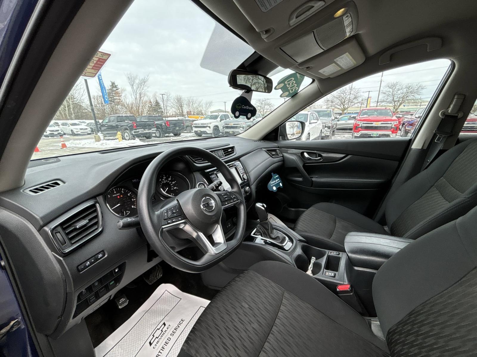 2020 Nissan Rogue Vehicle Photo in Plainfield, IL 60586