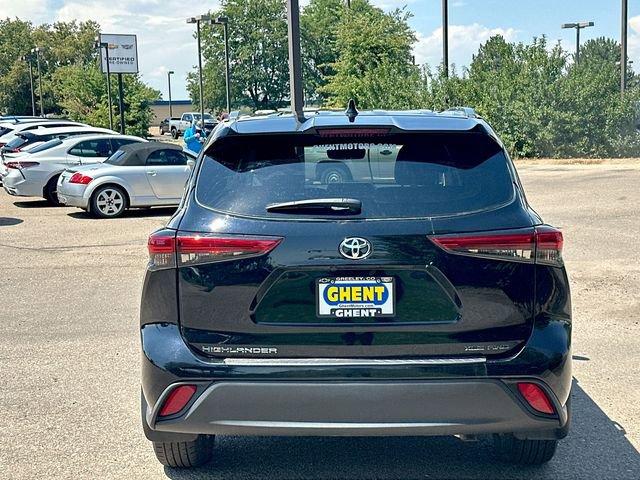 2021 Toyota Highlander Vehicle Photo in GREELEY, CO 80634-4125