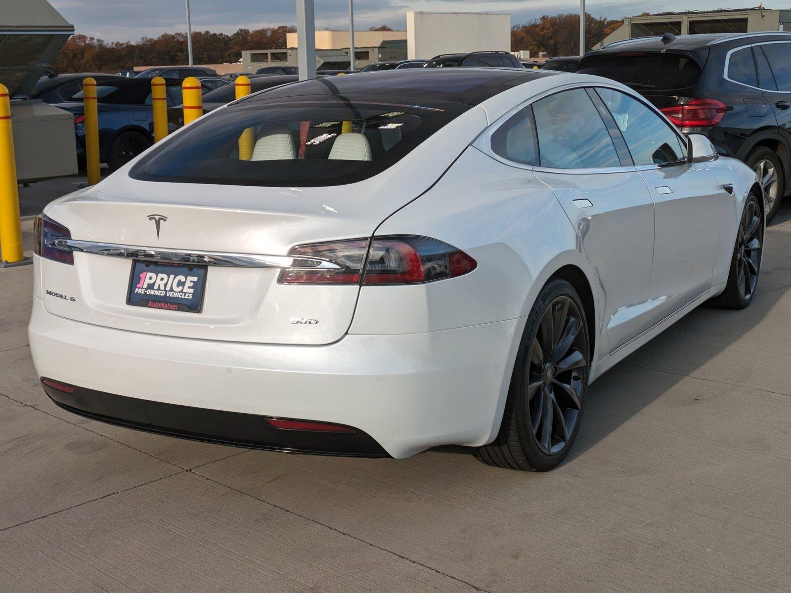 2017 Tesla Model S Vehicle Photo in TIMONIUM, MD 21093-2300