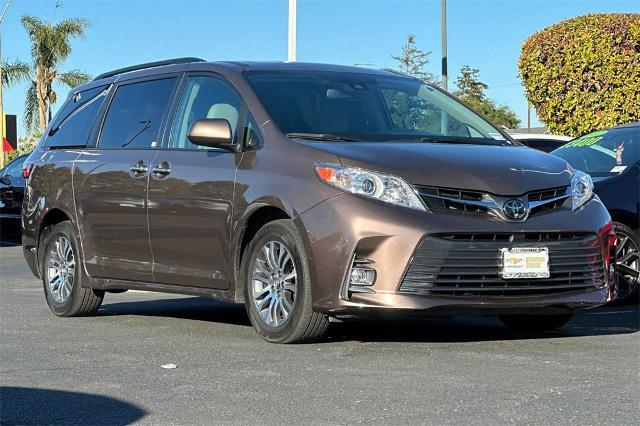 Used 2020 Toyota Sienna XLE with VIN 5TDYZ3DC7LS042410 for sale in San Jose, CA