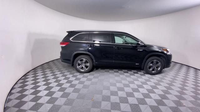 Used 2019 Toyota Highlander Limited with VIN 5TDDGRFH1KS078057 for sale in Ballwin, MO