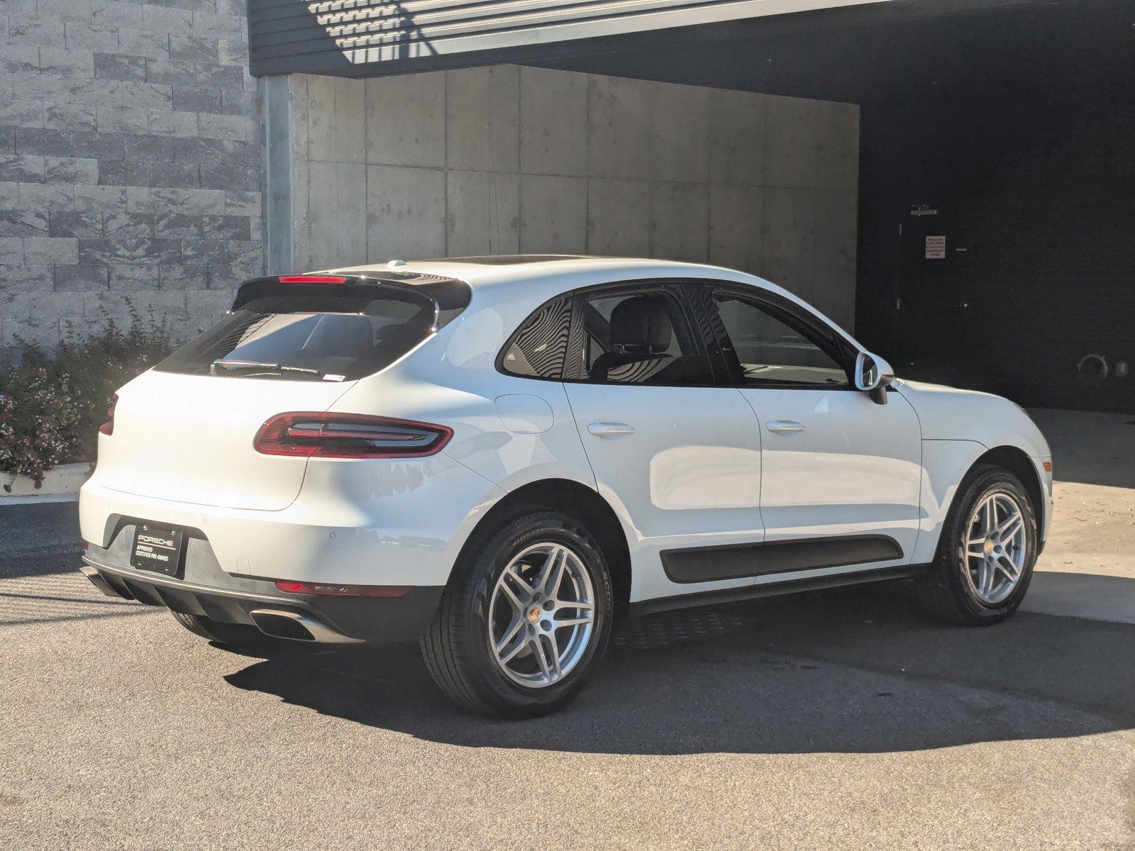 2018 Porsche Macan Vehicle Photo in Towson, MD 21204