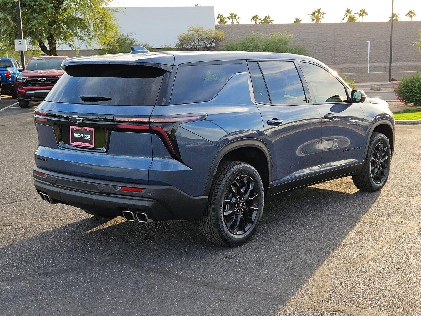 2024 Chevrolet Traverse Vehicle Photo in MESA, AZ 85206-4395