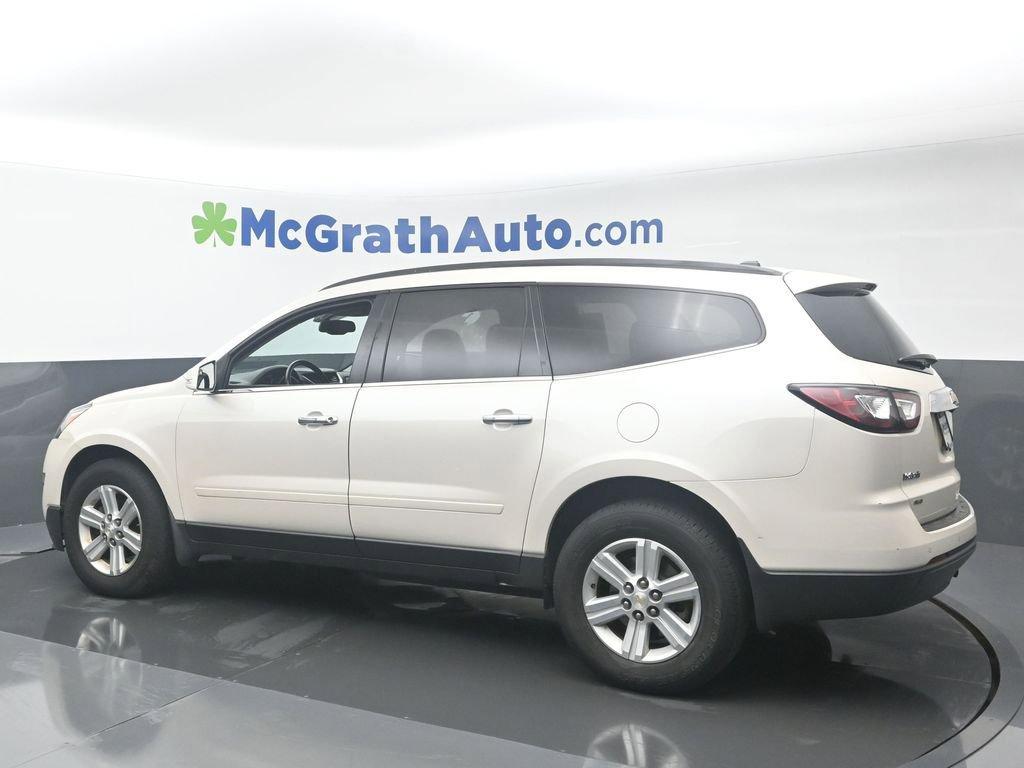 2013 Chevrolet Traverse Vehicle Photo in Cedar Rapids, IA 52402