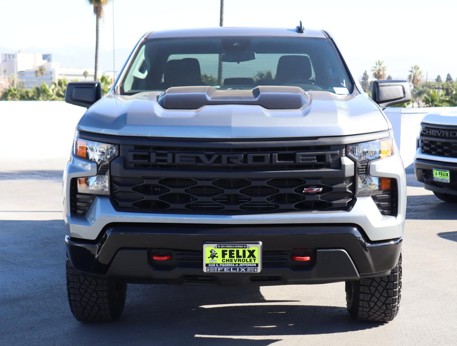 2025 Chevrolet Silverado 1500 Vehicle Photo in LOS ANGELES, CA 90007-3794