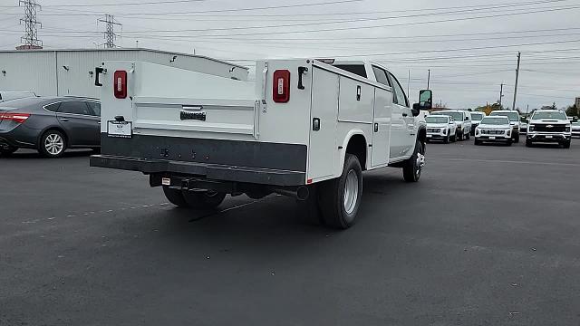 2024 Chevrolet Silverado 3500 HD CC Vehicle Photo in JOLIET, IL 60435-8135