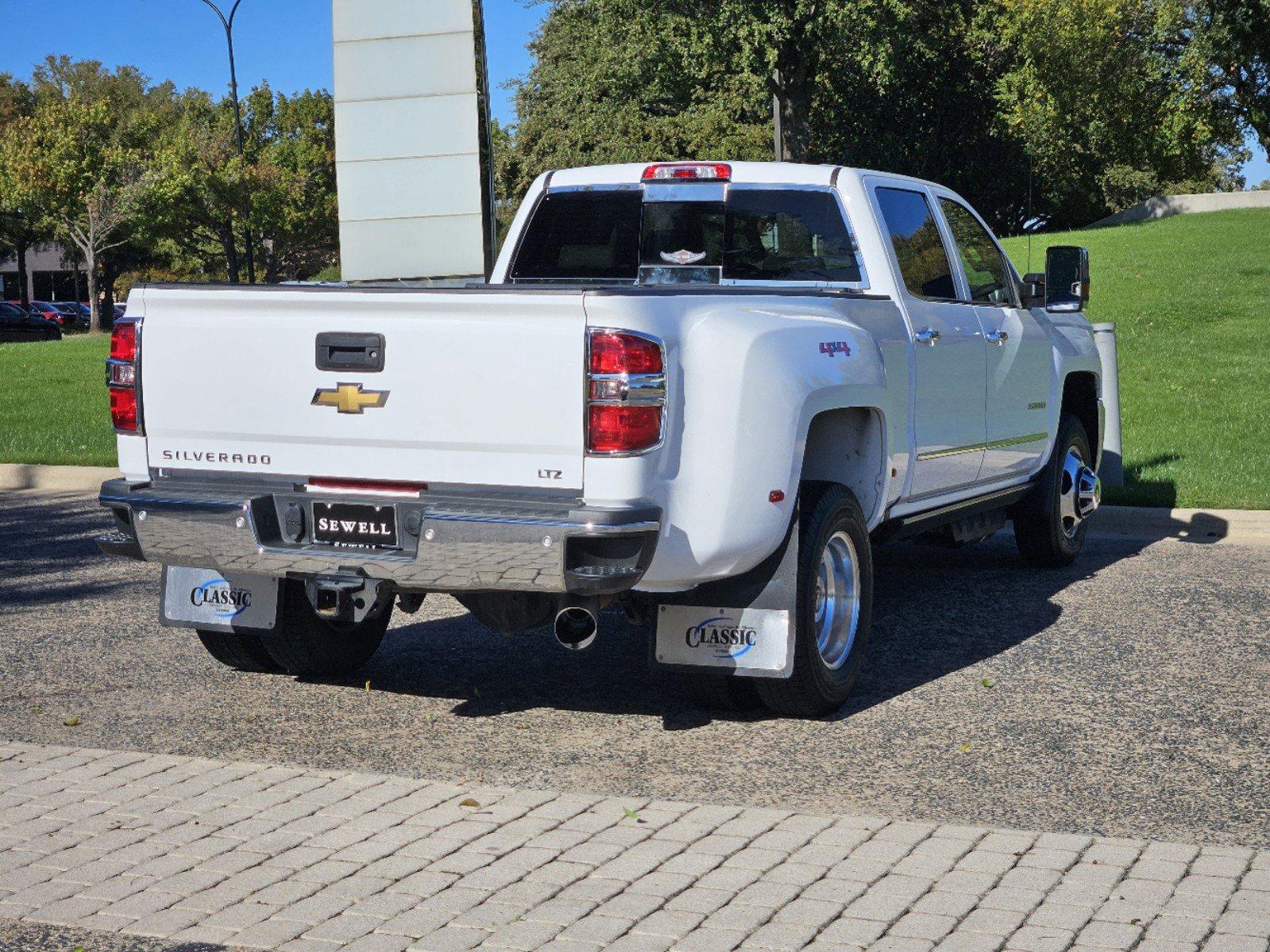 2018 Chevrolet Silverado 3500 HD Vehicle Photo in Fort Worth, TX 76132