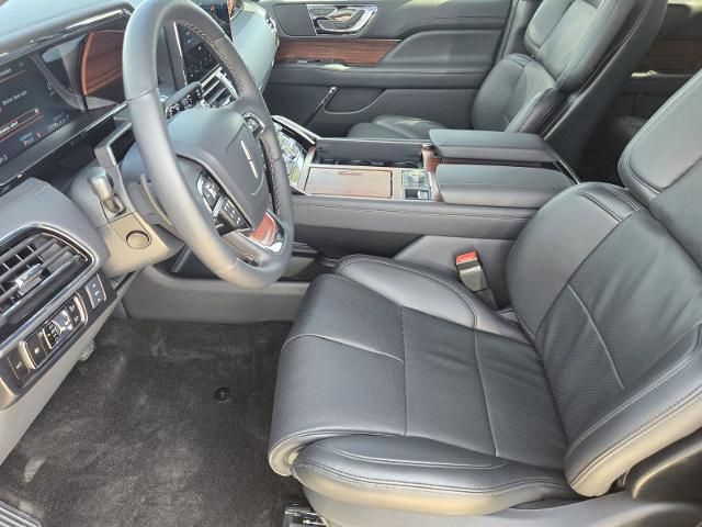 2024 Lincoln Navigator Vehicle Photo in Stephenville, TX 76401-3713