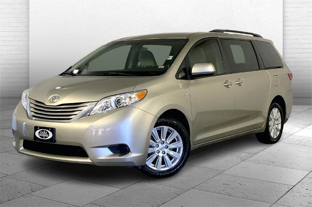 2017 Toyota Sienna Vehicle Photo in Kansas City, MO 64114