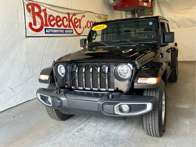 2021 Jeep Gladiator Vehicle Photo in RED SPRINGS, NC 28377-1640