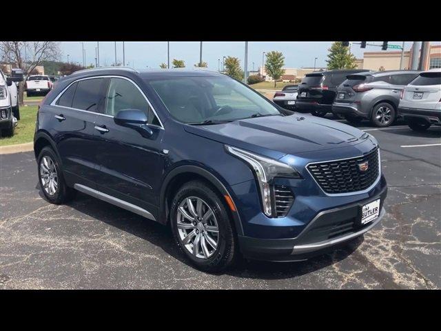 Used 2020 Cadillac XT4 Premium Luxury with VIN 1GYFZDR4XLF118176 for sale in Fenton, MO