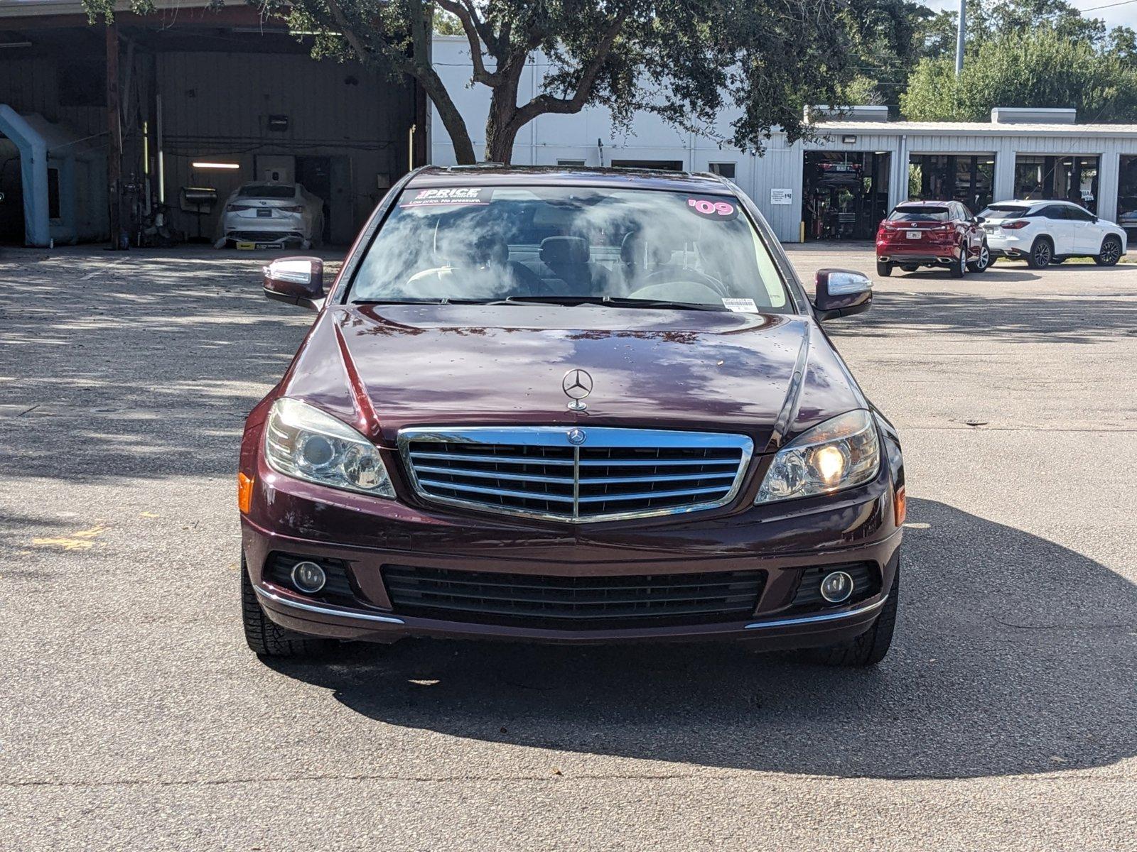 2009 Mercedes-Benz C-Class Vehicle Photo in Tampa, FL 33614