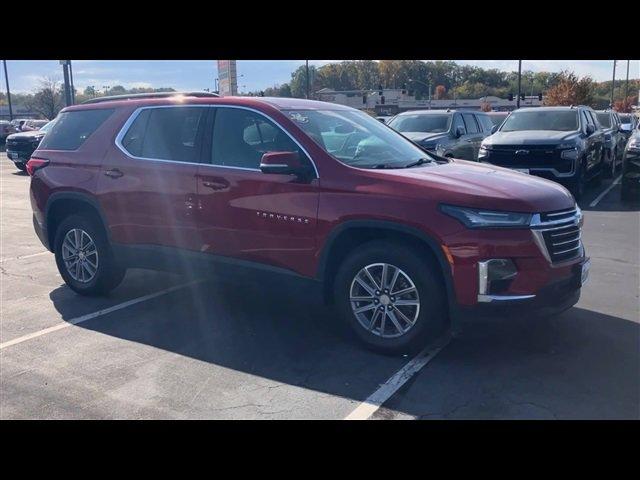 Used 2023 Chevrolet Traverse 1LT with VIN 1GNEVGKW5PJ172165 for sale in Fenton, MO