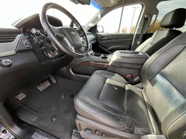 2020 Chevrolet Suburban Vehicle Photo in ALCOA, TN 37701-3235