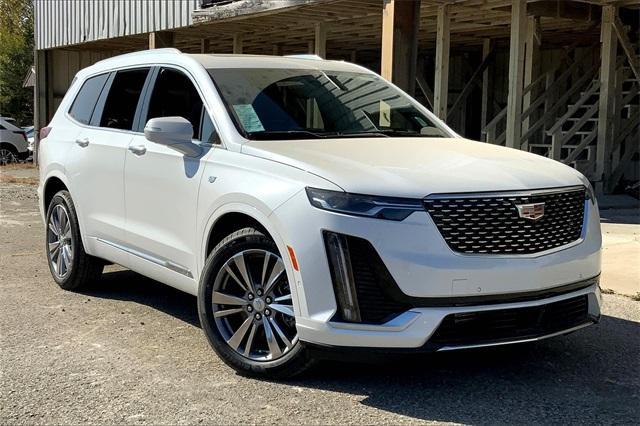 2025 Cadillac XT6 Vehicle Photo in KANSAS CITY, MO 64114-4545