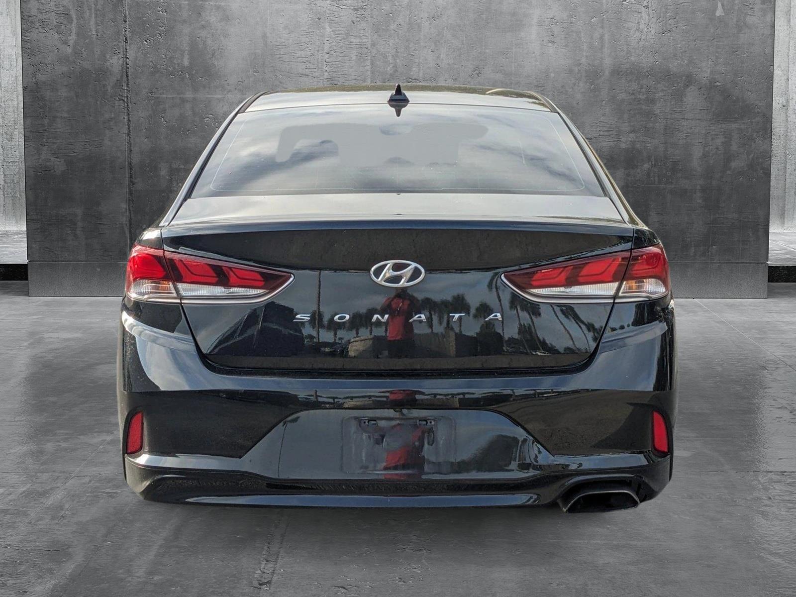 2019 Hyundai SONA Vehicle Photo in WEST PALM BEACH, FL 33407-3296