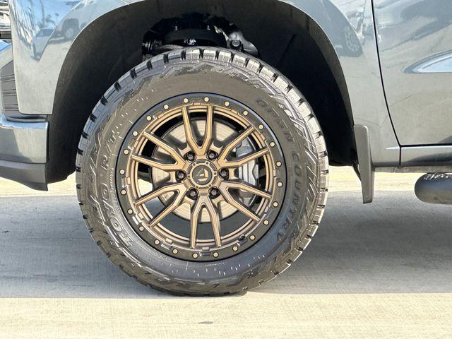 2019 Chevrolet Silverado 1500 Vehicle Photo in RIVERSIDE, CA 92504-4106