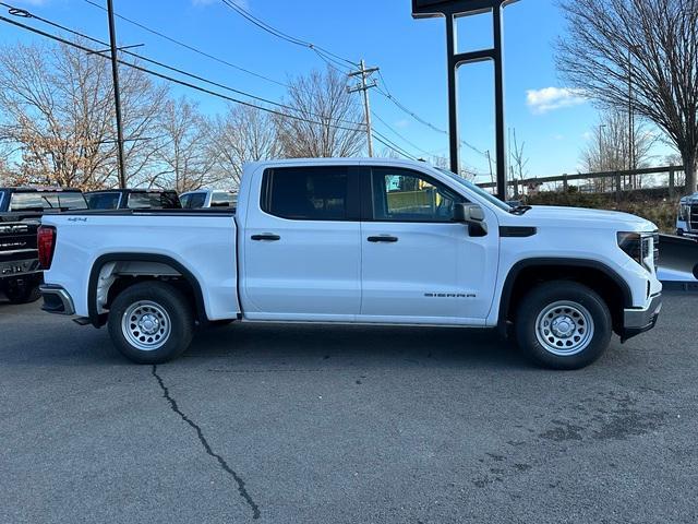 2024 GMC Sierra 1500 Vehicle Photo in LOWELL, MA 01852-4336