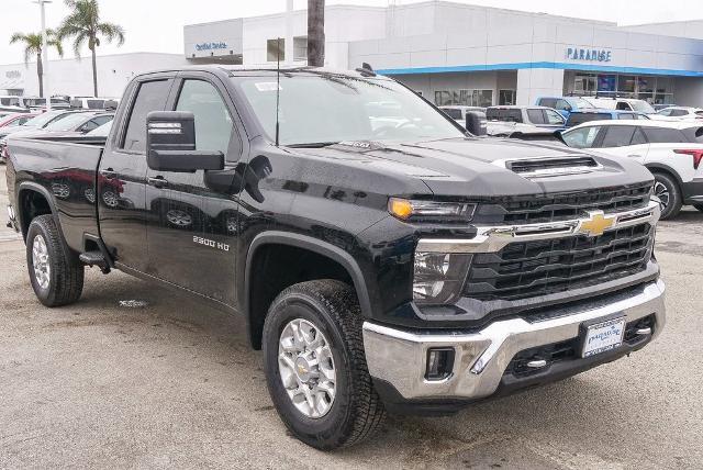 2024 Chevrolet Silverado 2500 HD Vehicle Photo in VENTURA, CA 93003-8585