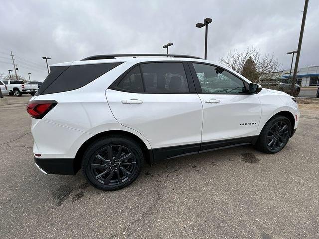 2024 Chevrolet Equinox Vehicle Photo in GREELEY, CO 80634-4125