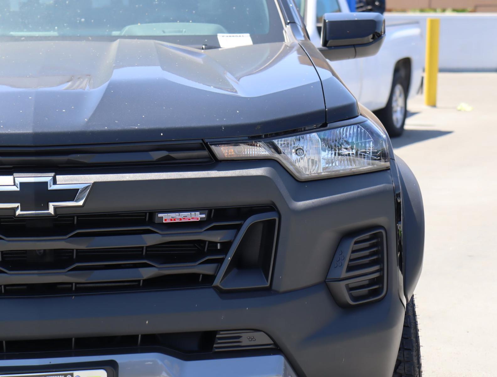 2024 Chevrolet Colorado Vehicle Photo in LOS ANGELES, CA 90007-3794