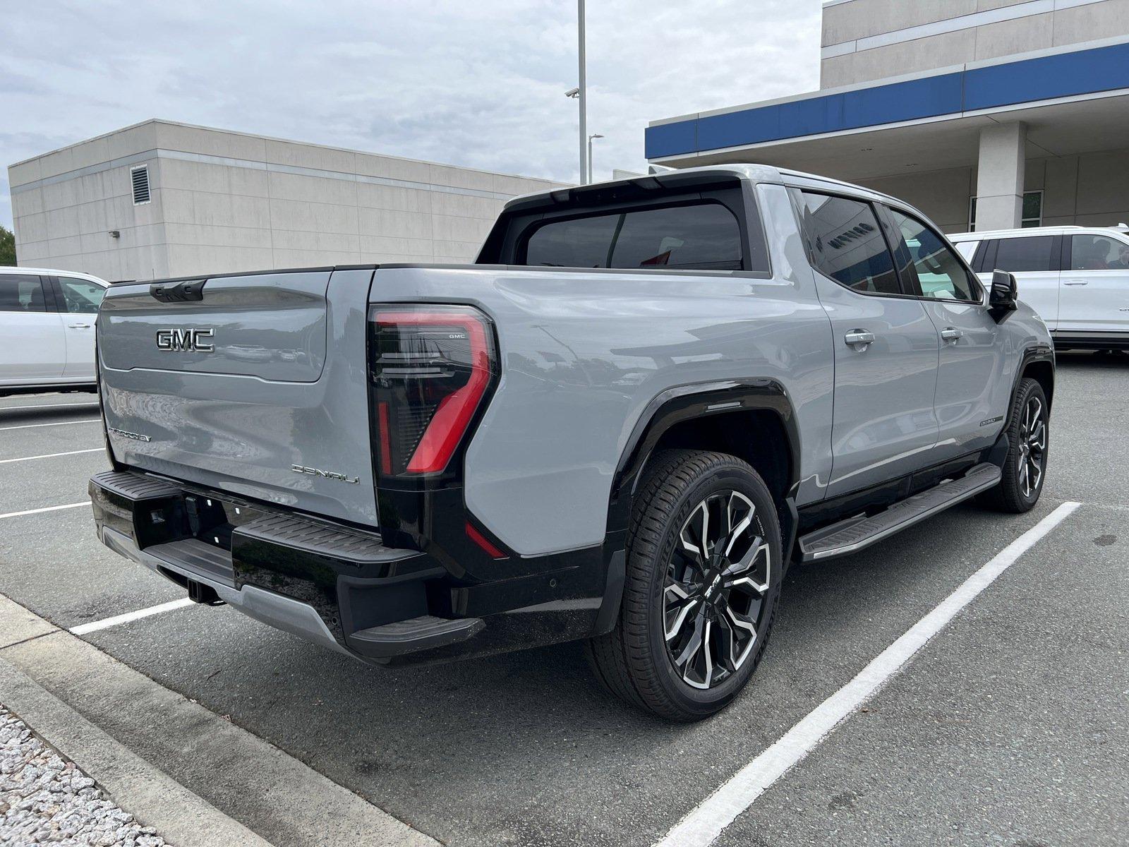 2024 GMC Sierra EV Vehicle Photo in MONROE, NC 28110-8431