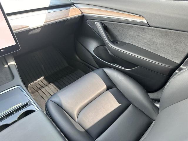 2023 Tesla Model 3 Vehicle Photo in COLUMBIA, MO 65203-3903