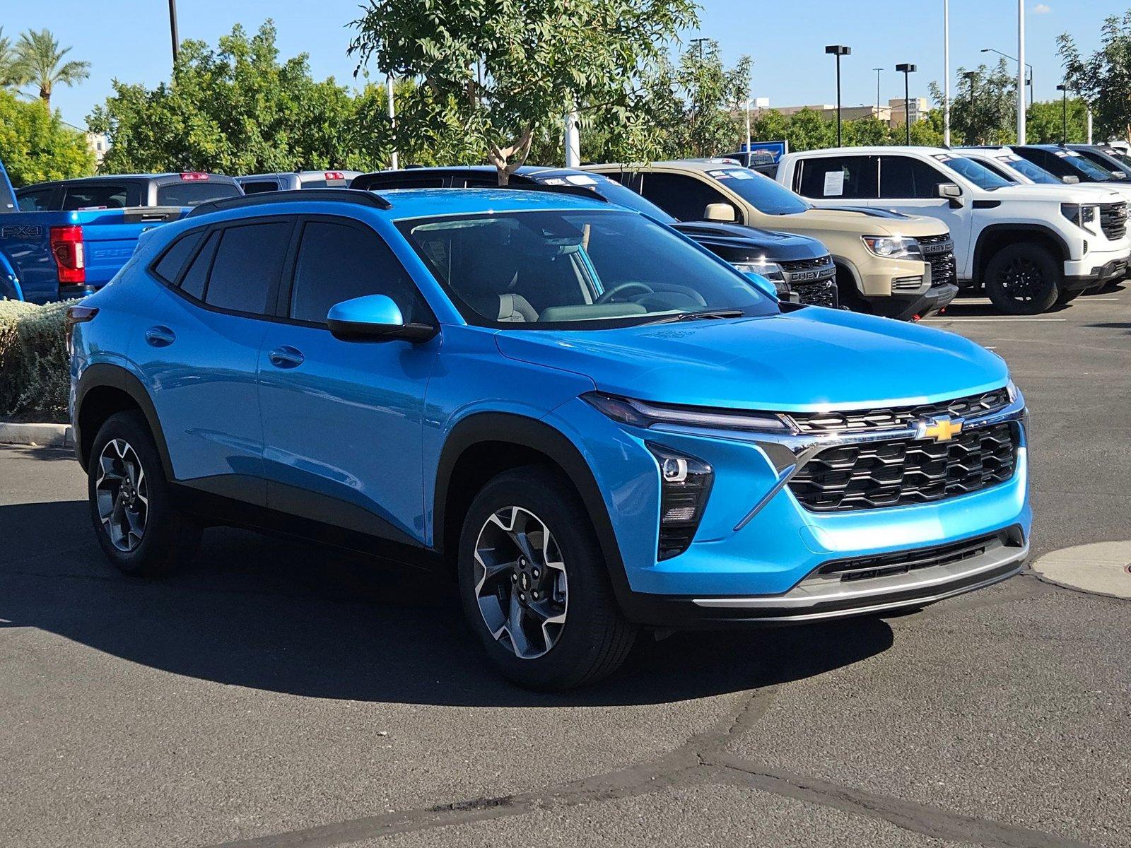 2025 Chevrolet Trax Vehicle Photo in GILBERT, AZ 85297-0446