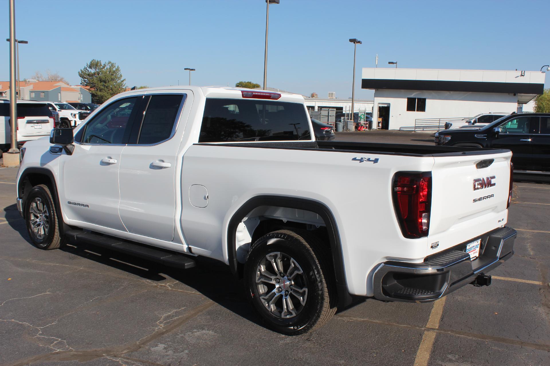 2025 GMC Sierra 1500 Vehicle Photo in AURORA, CO 80012-4011