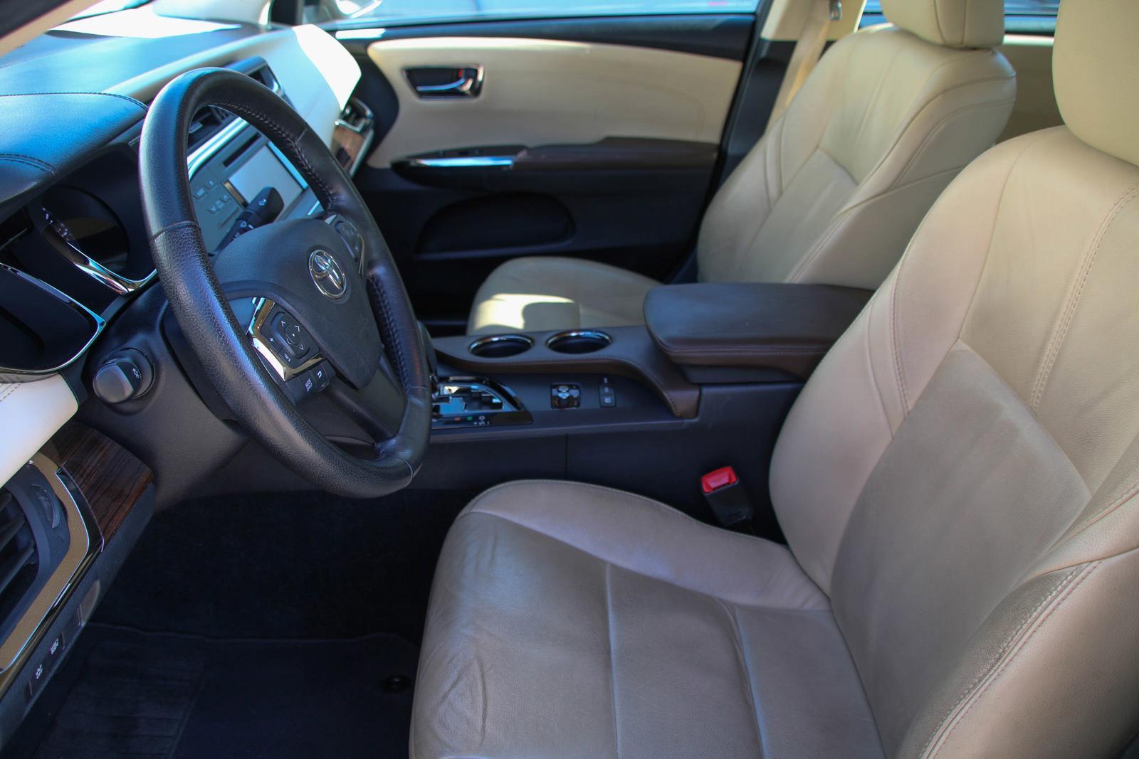 2013 Toyota Avalon Hybrid Vehicle Photo in SUGAR LAND, TX 77478