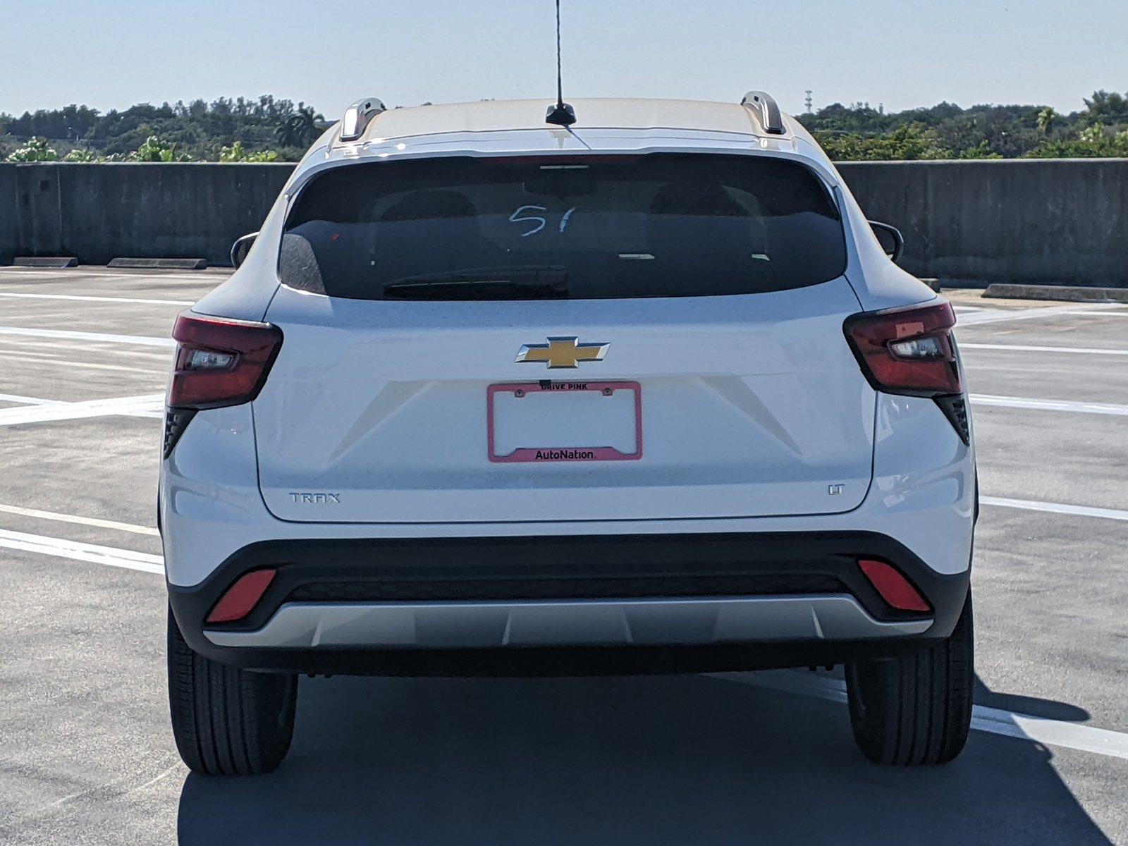 2025 Chevrolet Trax Vehicle Photo in PEMBROKE PINES, FL 33024-6534