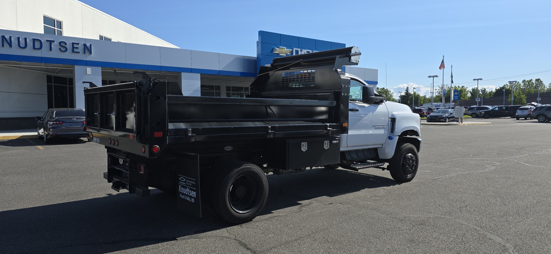 2023 Chevrolet Silverado 5500 HD Vehicle Photo in POST FALLS, ID 83854-5365